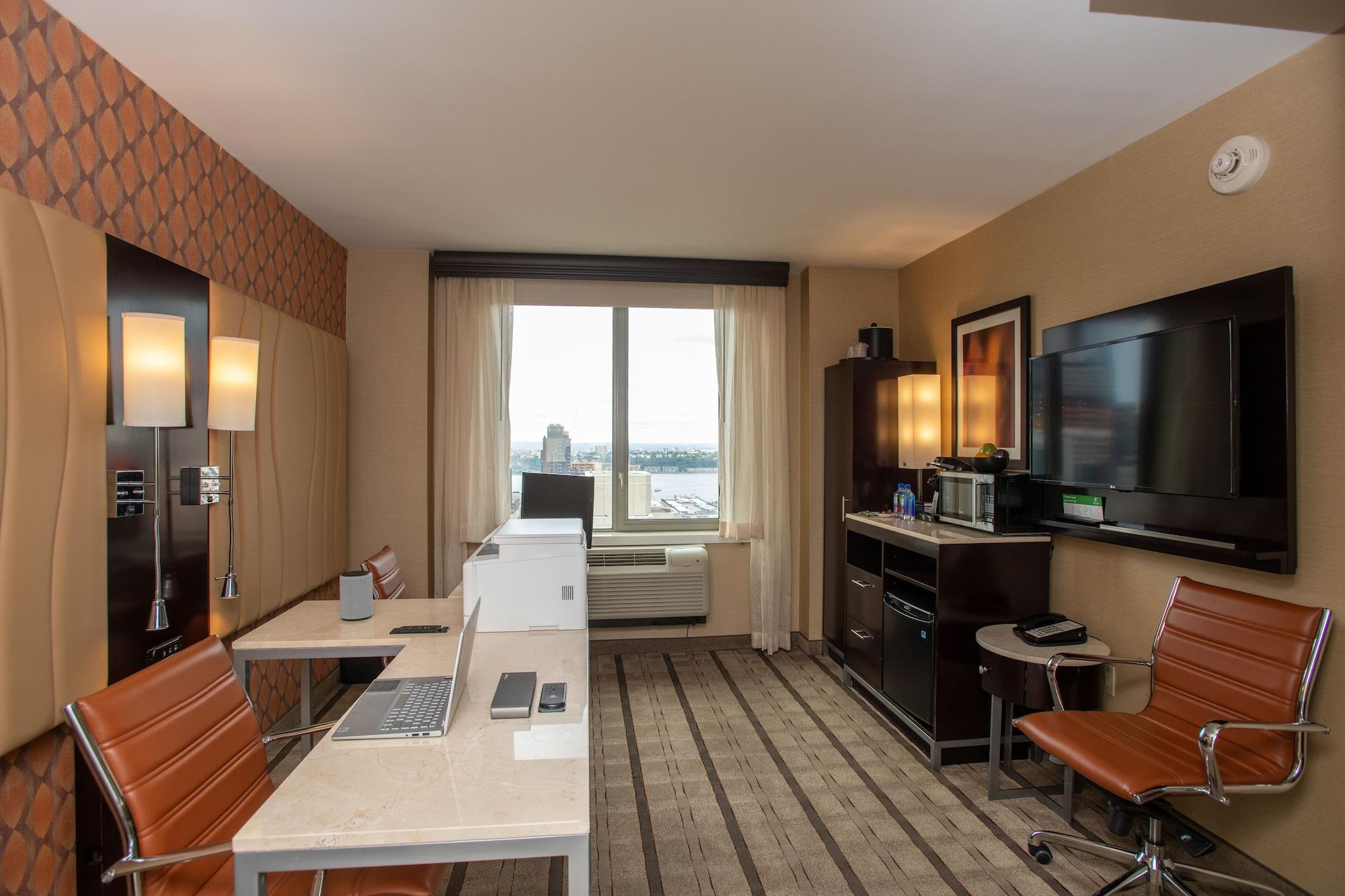 Holiday Inn New York City - Times Square By Ihg Екстериор снимка